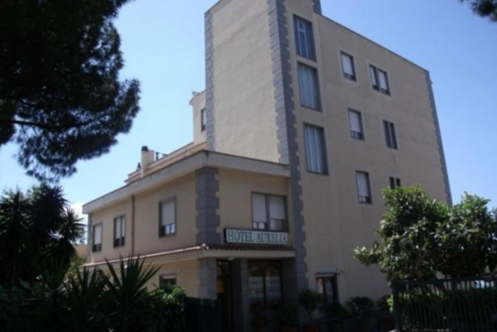 Hotel Aurelia Tarquinia Bagian luar foto