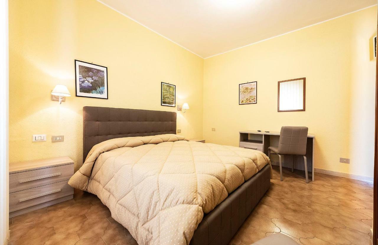 Hotel Aurelia Tarquinia Bagian luar foto