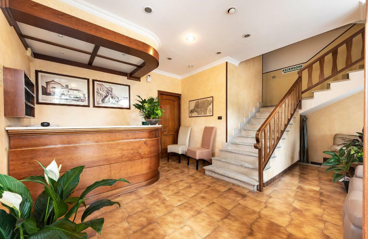 Hotel Aurelia Tarquinia Bagian luar foto